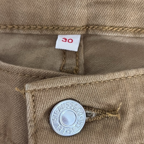 Levi's Mid-Rise Ankle Zip Cargo/Utility Pants - NWOT - Size 30 - Picture 4 of 11